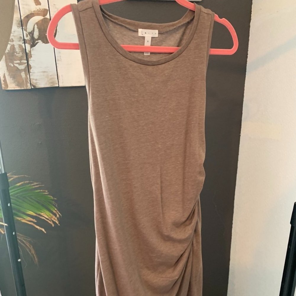 Brown sleeveless dress